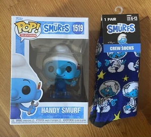 Funko Pop! The SMURFS Classic HANDY SMURF Figure #1519 w/ Smurfs Adult Socks NEW - Picture 1 of 8