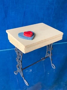 Vintage Primitive School Desk Doll House Miniature HEARTS on FIRE 3.5/3.5 ❤️sj3j - Picture 1 of 11