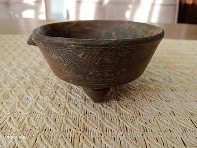 trépied précolombienne en terre cuite marron culture Tairona Colombie - Photo 1/4