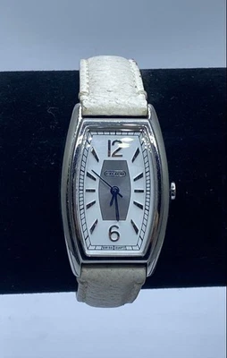 Women's Coach 24mm WR30M Swiss Designer Quartz Stainless Steel Watch 25g - Image 1 of 4