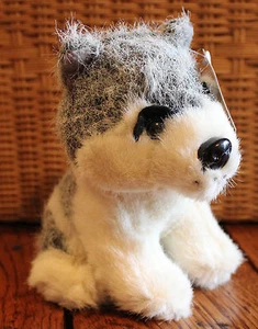 Small 6" Stuffed Animal Grey White Husky Dog Puppy Soft Plush Toy Collectible - Picture 1 of 2