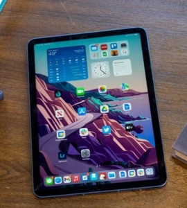 Apple iPad Air 5a Gen. 64GB, Wi-Fi, 10,9" - Blu - Bild 1 von 2