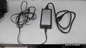 HP Genuine 0950-3807 18V 2.23A AC Adapter Power Supply ADP-40RB - Picture 1 of 4