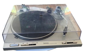 Tocadiscos Technics SL-D202 Completo con Tapa, Accionamiento Directo Automático 2 Velocidades ¡Funciona! - Imagen 1 de 12