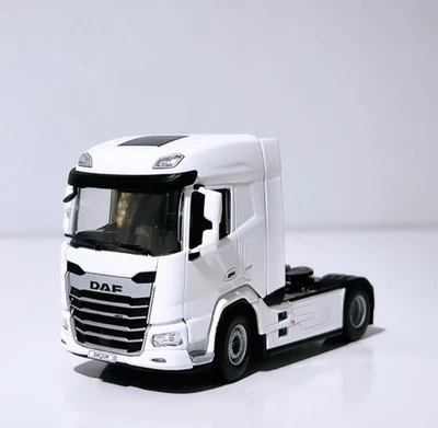 DAF XF SH (nuovo 2024) 4x2, modelli di camion WSI 03-2048, scala 1:50 - Immagine 1 di 4