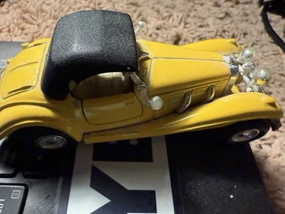 Coche clásico Welly Mercedes Benz 500k 1:18 diecast Foto 1 de 4