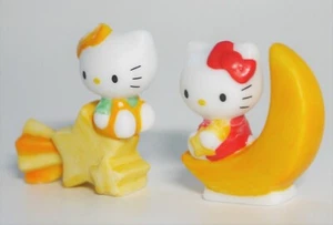 Figura pequeña vintage de cerámica de Hello Kitty 2003 estrellas Sanrio y luna con Mimmy - Imagen 1 de 11