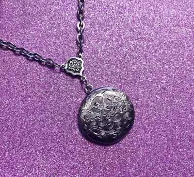 Collana donna Portafoto rotondo Fiore Foglia collezione argento in Acciaio - Immagine 1 di 4