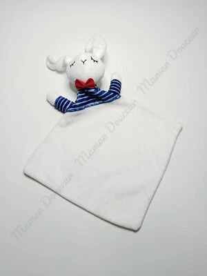 Doudou Plat/Mouchoir Lapin Blanc Bleu Marine Rayé Noeud Rouge  - Envie De Fraise - Photo 1/3