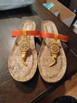 Dana Buchman Dberica 9M Mango Faux Leather Lined Slide Thongs Sandals New Cute! - Image 1 of 4