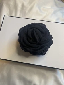 Large Black Flower Bow Hair Claw Clip Hair Fashion Barrettes Women 2023 Trending - Picture 1 of 3