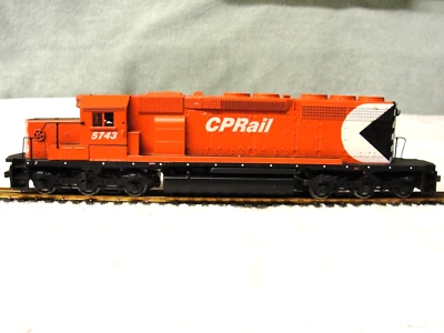 EMD SD40-2 Snoot Nose Locomotive: CP Rail #5743 (Athearn,HO),Tested,Needs Detail - Image 1 of 4