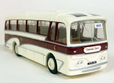 EFE 1/76 - 12111 Harrington Cavalier Charlie's Cars Diecast Model Bus - Photo 1/3