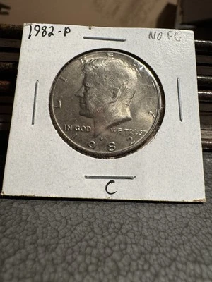 1982 P Kennedy Half Dollar No "FG" - Very Nice Condition - Image 1 of 4