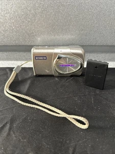 -OLYMPUS- Stylus 300 Allwetter *silber* Digitalkamera mit Akku "funktioniert" - Bild 1 von 18