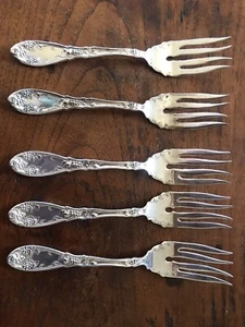 Set Of 5 Rare Salad Forks Dessert Rogers Grape  pattern silver plate. - Picture 1 of 3
