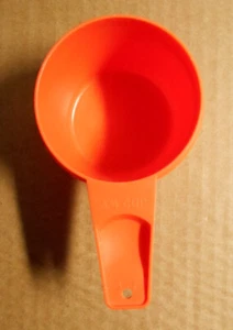 Tupperware Orange Measuring Cup 3/4 cup #762 P14 - Picture 1 of 3