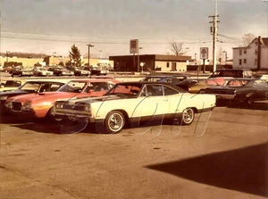 Lote de autos usados Muscle Car 1970 Road Runner fotografía 8 x 10 - Imagen 1 de 1
