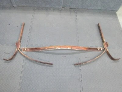 复古 Willys Jeepster 后保险杠支架支撑 20 世纪 50 年代 20 世纪 60 年代 — 第 1/4 张图片