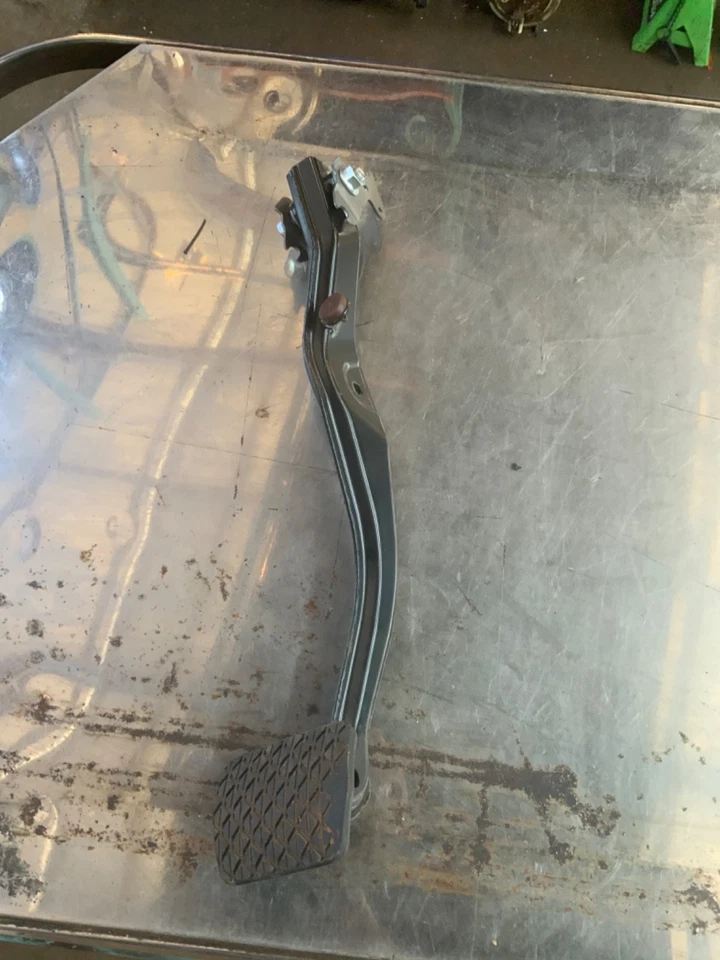 2013-2023 MAZDA CX-5 FLOOR BRAKE STOP PEDAL BLACK OEM - Image 1 of 3