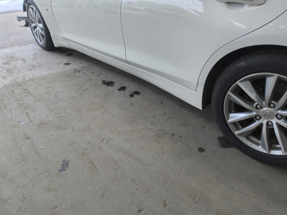 Driver Side Infiniti Q50       2015 Rocker Panel Moulding 601056 Foto 1 de 1