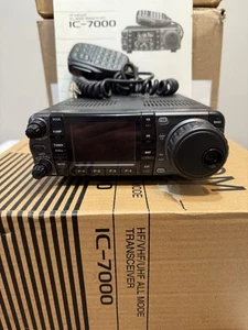 Émetteur-récepteur ICOM IC-7000 HF/VHF/UHF tous modes - Photo 1/12