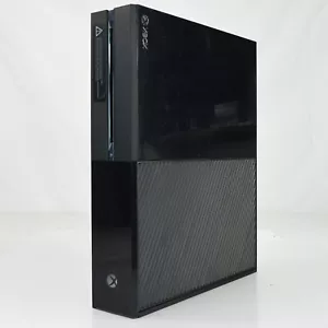 Microsoft Xbox One Konsole 1540 (nur Konsole & Stromversorgung) - Bild 1 von 10