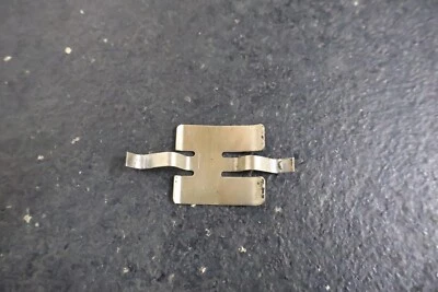 YAMAHA XVZ1200 VMX1200 FJ1100 FJ1200 PINÇA DE FREIO SUPORTE ALMOFADA CLIPE MOLA - Imagem 1 de 4