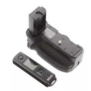 Meike MK-A9 Vertical Shot Battery Grip + 2.4G Remote Control for Sony A9 A7RIII - Picture 1 of 11