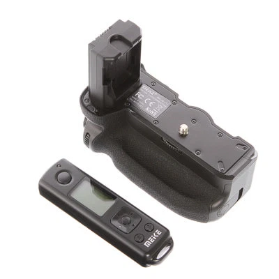 Meike MK-A9 Vertical Shot Battery Grip + 2.4G Remote Control for Sony A9 A7RIII - Image 1 of 4
