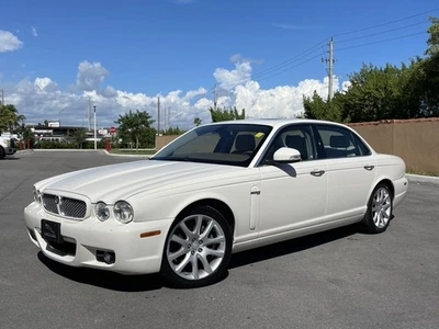 2008 Jaguar XJ8 2008 Jaguar XJ L XJ8 LWB 62K миль - Изображение 1 из 4