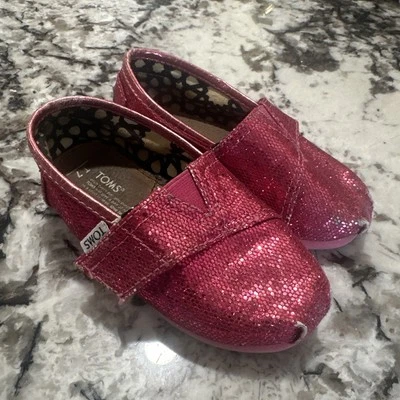 Toms Toddler Girls Shoes Slip On Adjustable Strap Sparkly Glitter Pink Size 7T - Image 1 of 4