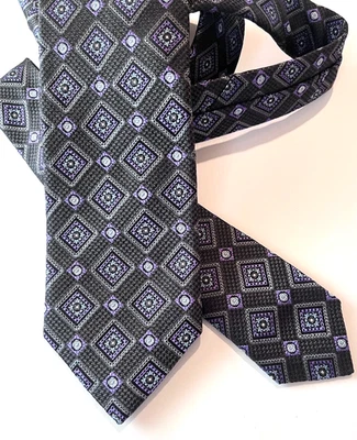 J. Corbata de seda Z. RICHARDS Boulder EE. UU. PÚRPURA Negro Diamante/CUADRADOS Negocios  Foto 1 de 4