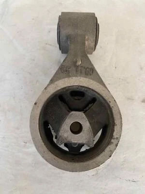 Nissan Rogue 2011 excepto Sport camioneta de 2,5 L motor superior par puntal montaje aire acondicionado Foto 1 de 4