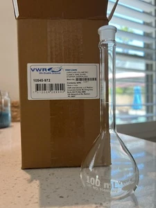 VWR® 10545-972 100mL Class A Volumetric Flask with Glass Stopper 6pk - Picture 1 of 2