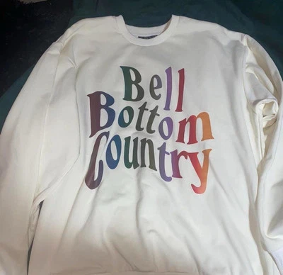 sudadera cuello redondo lainey wilson Foto 1 de 4