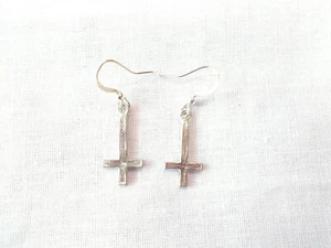 Occult Inverted Cross Satanic Evil Crosses Dangling Pewter Charm Earrings - Picture 1 of 1
