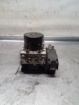 2008 Saturn Vue  ABS Anti-Lock Brake Pump Module Assembly OEM - Image 1 of 4