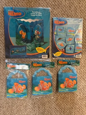 1 centro de mesa de fiesta Finding Nemo + 12 cajas de golosinas + juego de memoria a juego Nee Foto 1 de 4