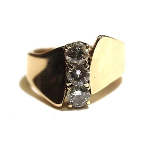 Anillo con racimo de diamantes redondos de 3 piedras de oro amarillo de 14k de 0,85 quilates 7,1 g 5,25 - Imagen 1 de 12