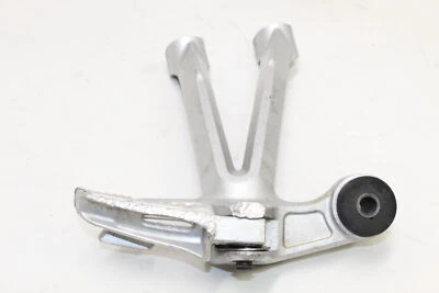 2007-08 Suzuki Gsxr1000 Right Rear Passanger Set Foot Peg Rest Stop OEM - Image 1 of 4