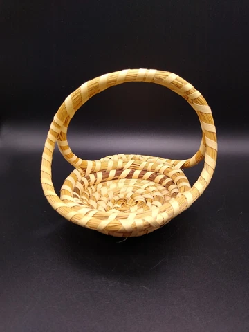 Hand Woven Basket Coiled Sweet Grass Sea Grass Handle Decor Crafted 5 inch Cover