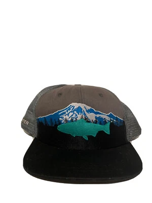 Fish Explore Conserve Mountains & Whale Snapback 卡车司机帽子 Rep Your Water — 第 1/4 张图片