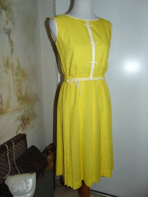 R&K Originals 1950s Day Dress Yellow White Pleated Sleeveless Solid Dress XS / S - Image 1 of 4