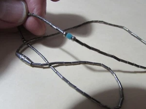 VINTAGE 15" very dainty w/2 small blue beads silvertone necklace - Picture 1 of 5