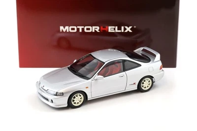 1:18 MOTORHELIX Honda Integra Tipo R (DC2) Pre-facelift Vogue Argento Metallico - Immagine 1 di 4