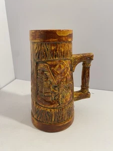 Alpine Scene with Skiers Stein with Wood Grain - Picture 1 of 9