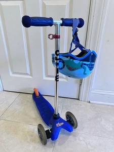 Micro Kickboard - Mini Deluxe - Dreirädriger, Lean-to-Steer Swiss - Designed M... - Bild 1 von 13