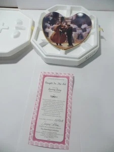 I Love Lucy "Caught in the Act" Hamilton Collection Plate Loving Lucy - Picture 1 of 2