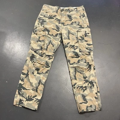 Pantalones Levis para Hombres 32x30 (32x27) Verde Camuflaje Bolsillos de Carga Utilidad Militar Exterior Foto 1 de 4